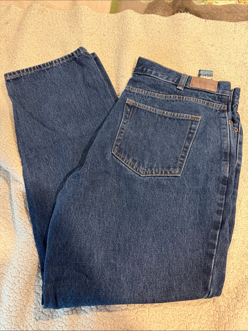 Kirkland Signature Relaxed Fit Dark Blue Men's Bootcut Jeans - Size 38 x 32